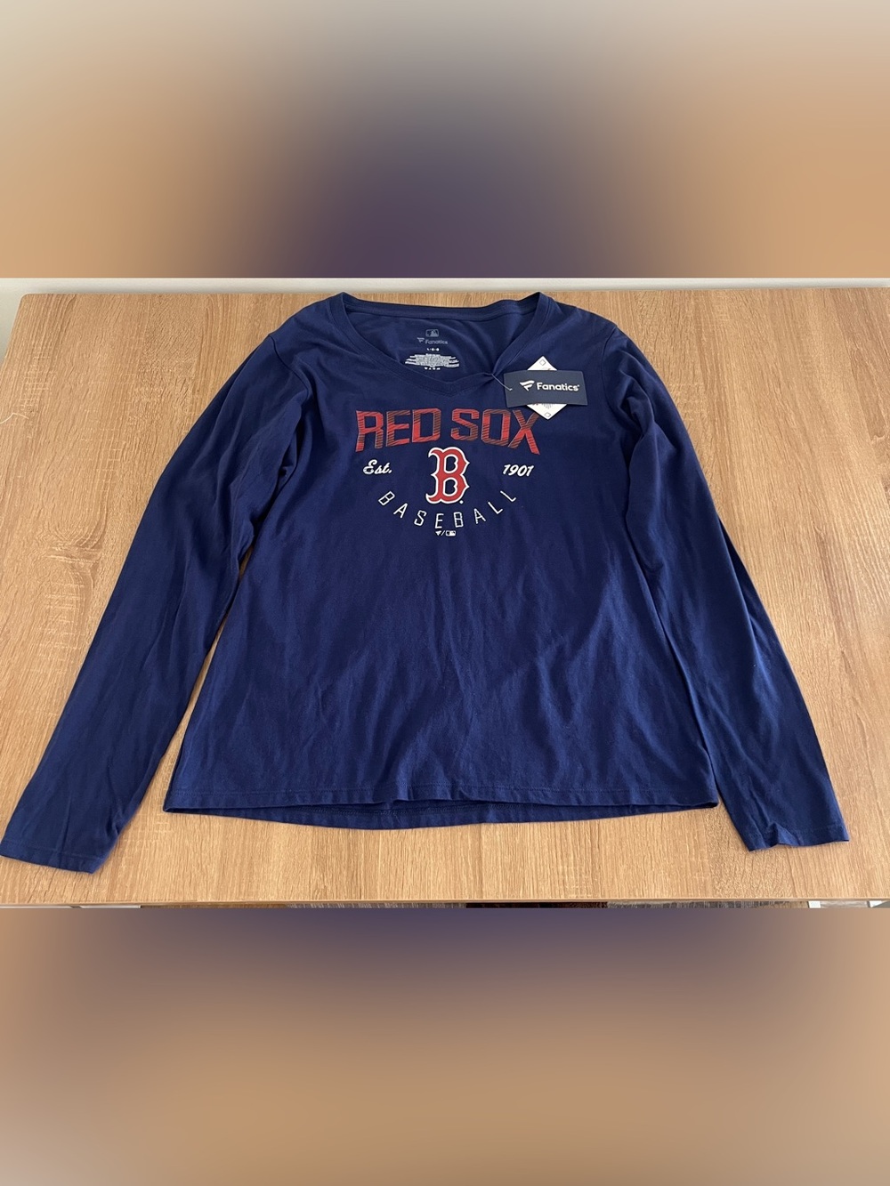 NWT Fanatics Women’s Boston Red Sox Long Sleeve Tee